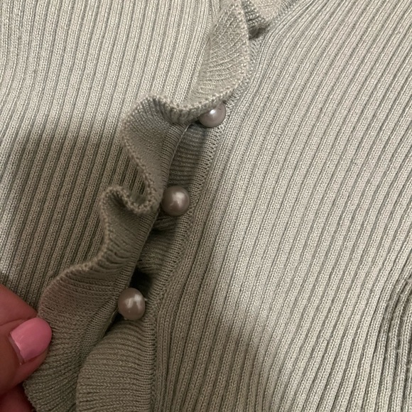 Story On Ruffled Top - Picture 2 of 3